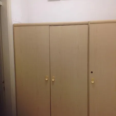 Hotel Elena 3*